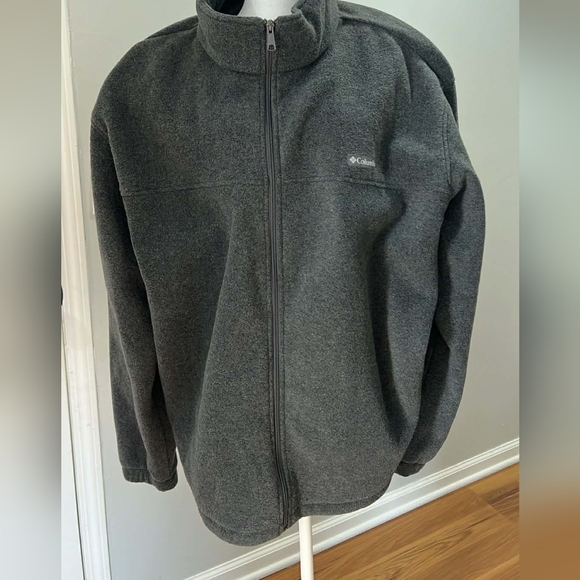 Columbia Men's Gray Fleece Jacket - Picture 2 of 7